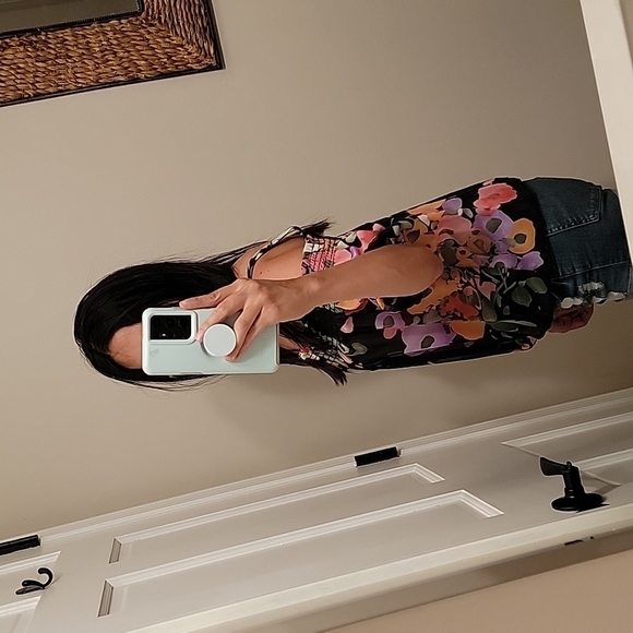 Forever 21 Blouse Size Small - Picture 2 of 4